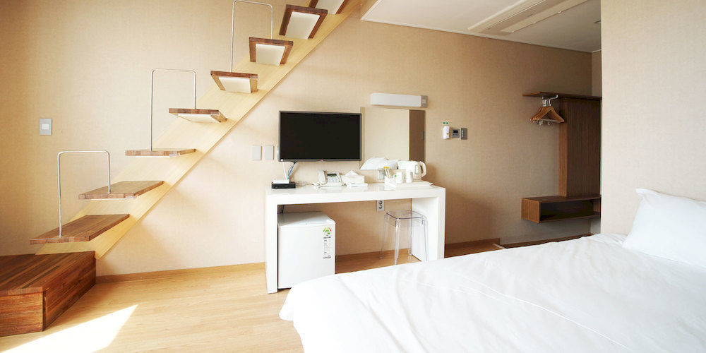 Hotel Ciel Bleu Jeju Extérieur photo