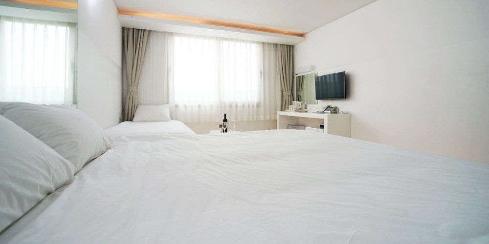 Hotel Ciel Bleu Jeju Extérieur photo