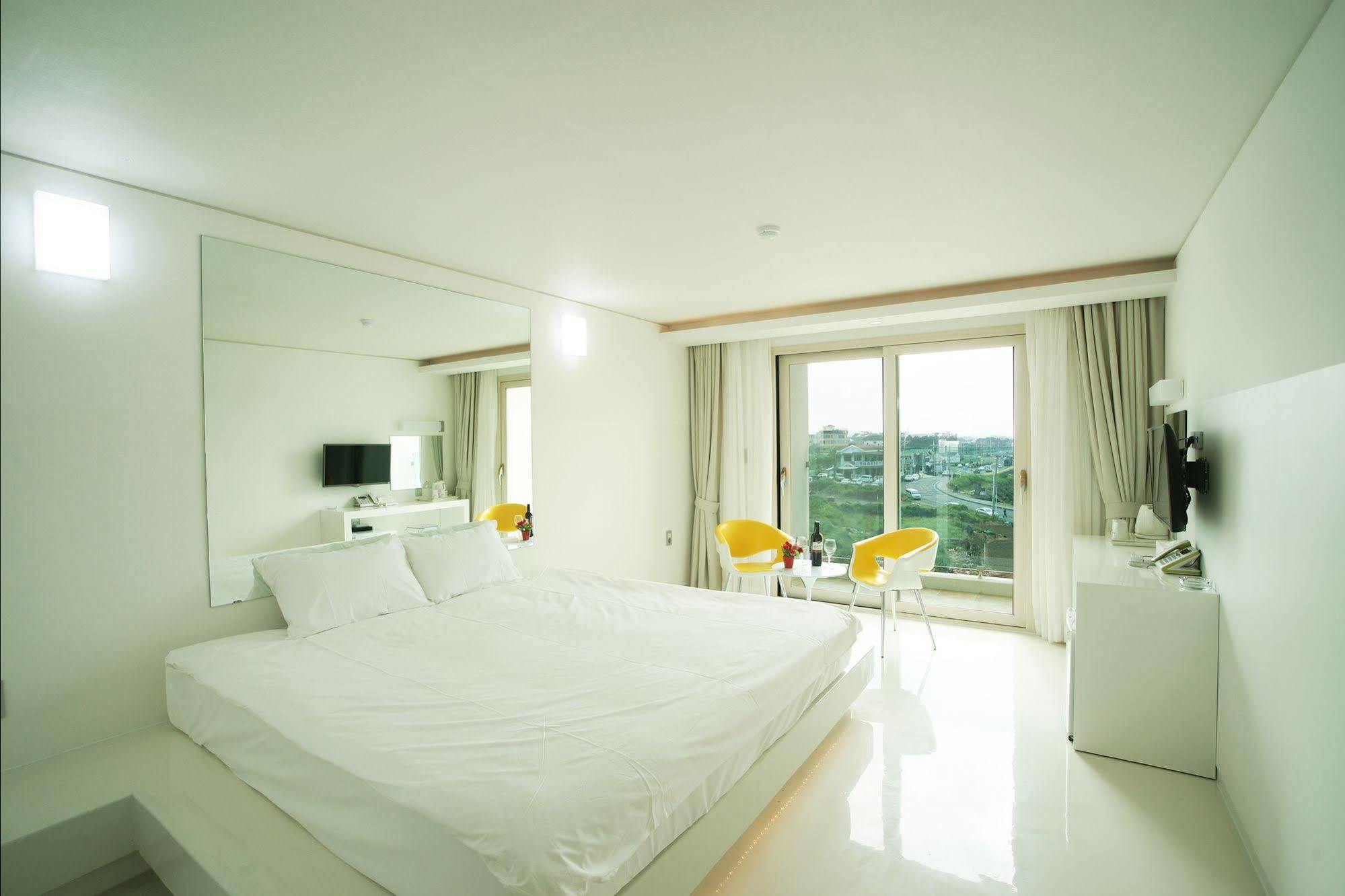 Hotel Ciel Bleu Jeju Extérieur photo