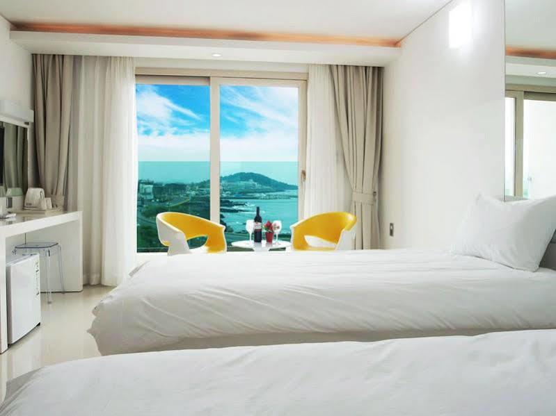 Hotel Ciel Bleu Jeju Extérieur photo