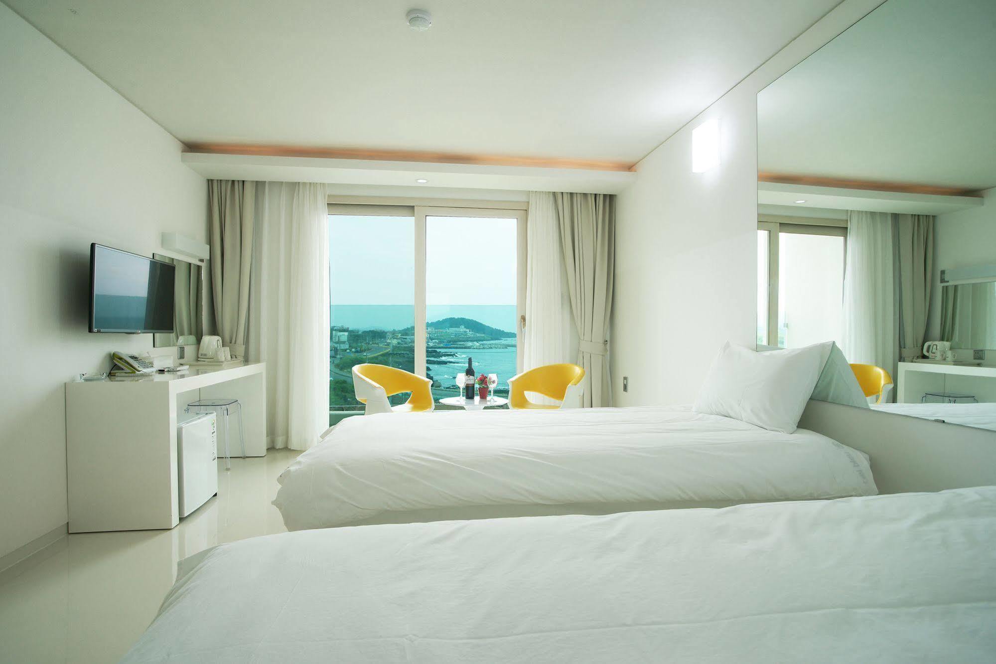 Hotel Ciel Bleu Jeju Extérieur photo