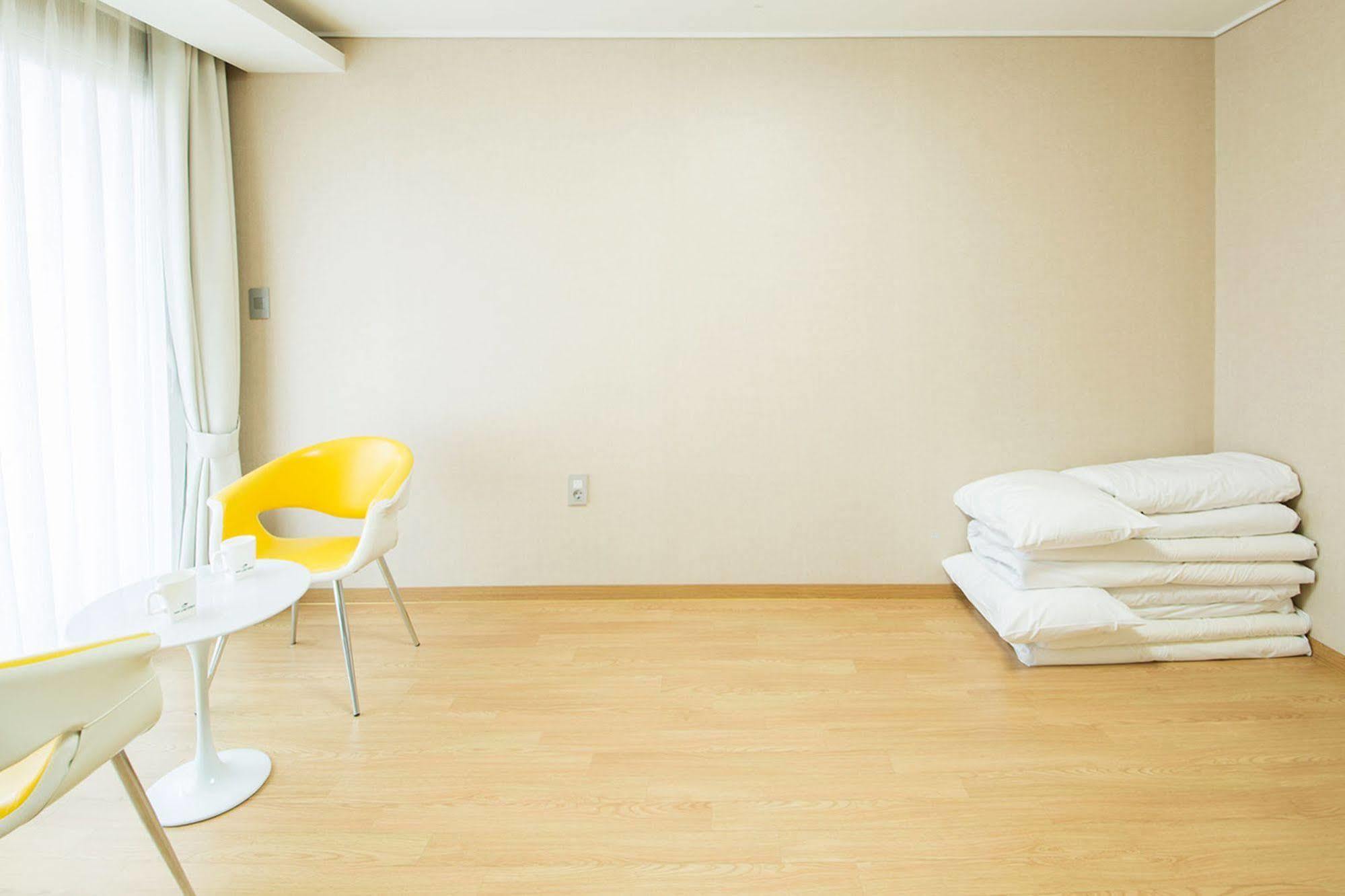 Hotel Ciel Bleu Jeju Extérieur photo