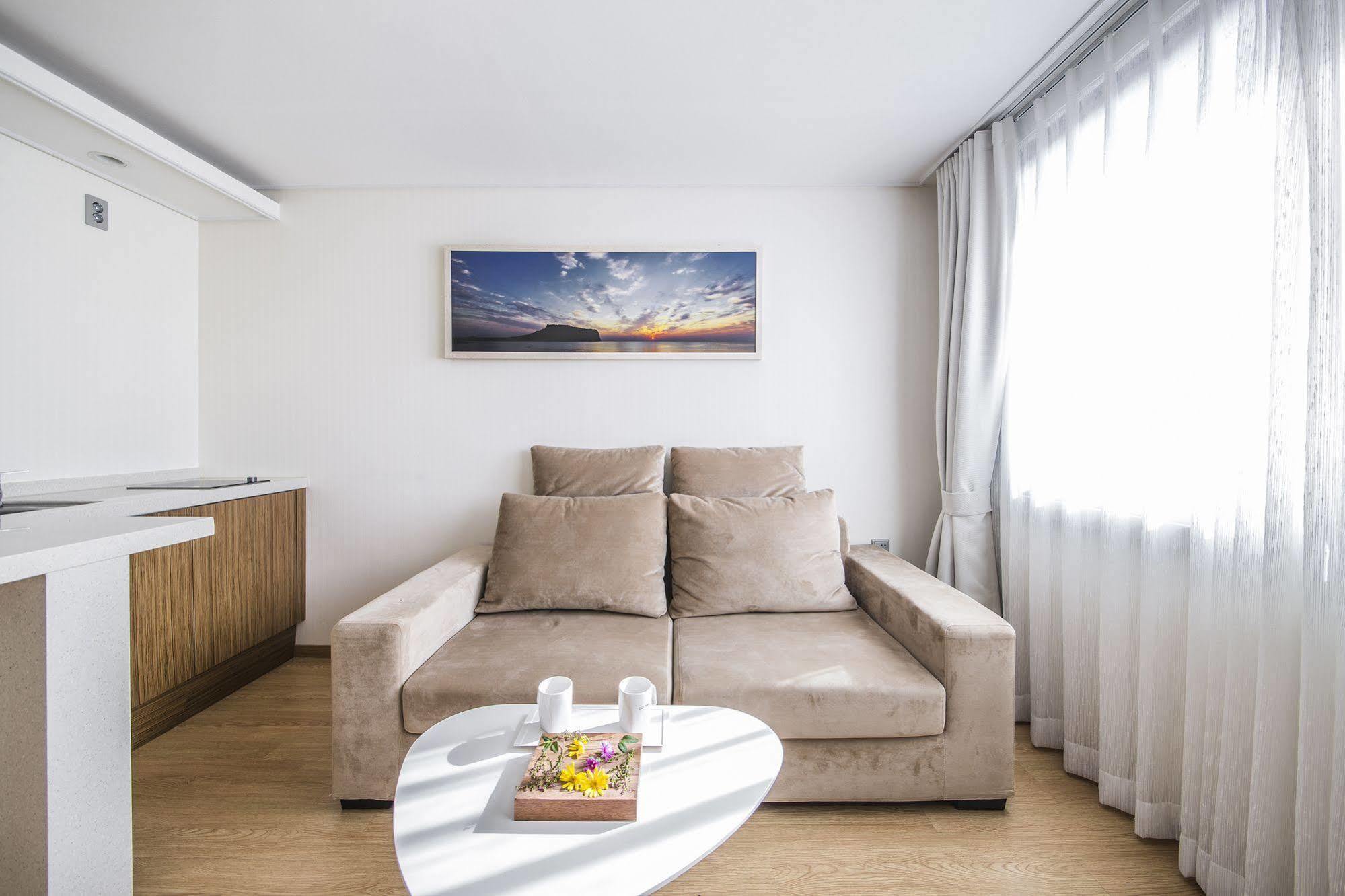 Hotel Ciel Bleu Jeju Extérieur photo